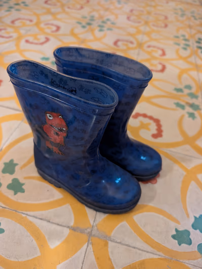 Spider-Man blue rubber boots — pre-loved on Thrifted.mt