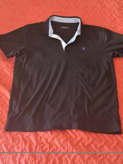 Rugatchi men's short-sleeve polo shirt in size XL. by Rugatchi — pre-loved on Thrifted.mt