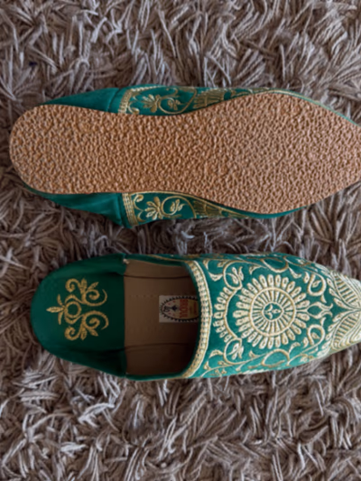 Moroccan babouche-style slipper — pre-loved on Thrifted.mt