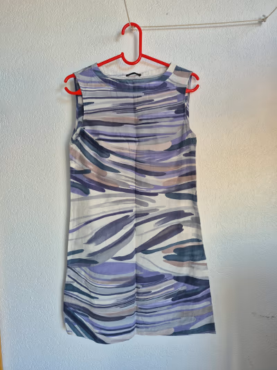 Sisley Abstract Print Sleeveless Dress by Sisley — pre-loved on Thrifted.mt