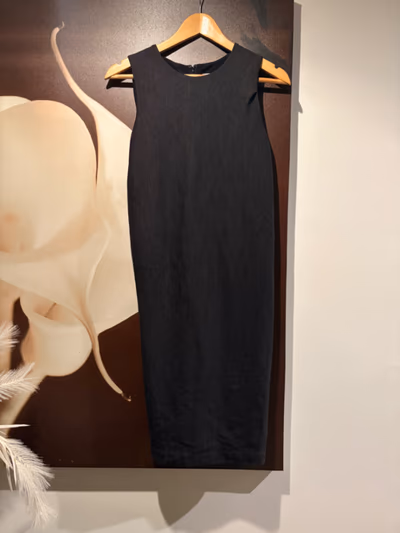 Halston Heritage Sleeveless Midi Dress by Halston Heritage — pre-loved on Thrifted.mt