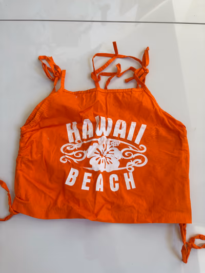 Orange Hawaii Beach Crop Top — pre-loved on Thrifted.mt