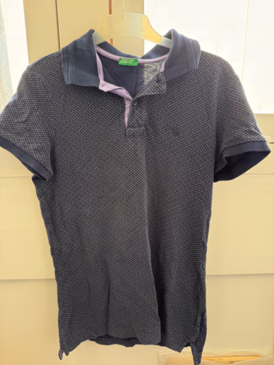 Navy Blue Piqué Polo Shirt by United Colors of Benetton — pre-loved on Thrifted.mt