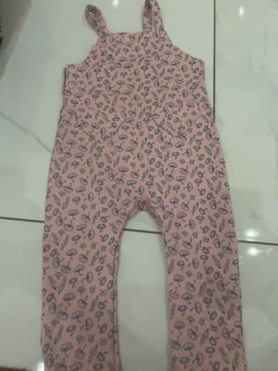 Pink floral print baby dungarees — pre-loved on Thrifted.mt