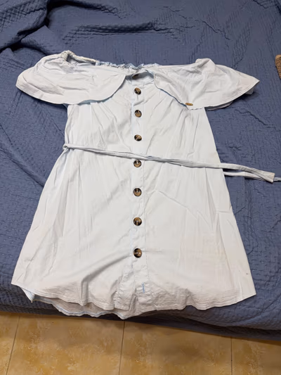 Light blue button-down dress — pre-loved on Thrifted.mt