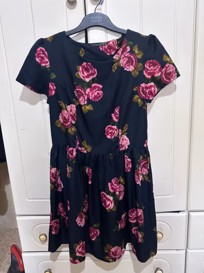 Floral Print Short Sleeve Dress by Atmosphere — pre-loved on Thrifted.mt