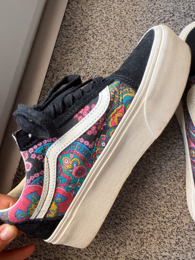 Vans Paisley Platform Trainers by Vans — pre-loved on Thrifted.mt