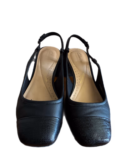 Black slingback Clark’s shoes  by Clark’s — pre-loved on Thrifted.mt