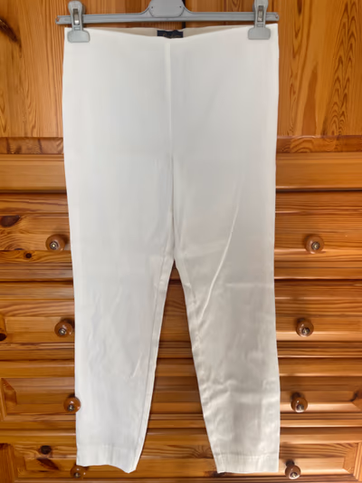 Luisa Spagnoli White Tailored Trousers by Luisa Spagnoli — pre-loved on Thrifted.mt