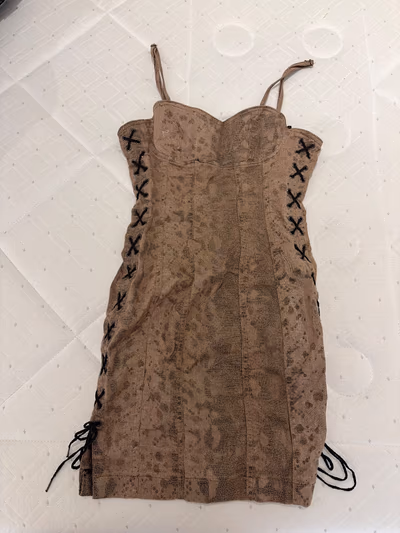 Guess lace-up animal print dress by Guess — pre-loved on Thrifted.mt