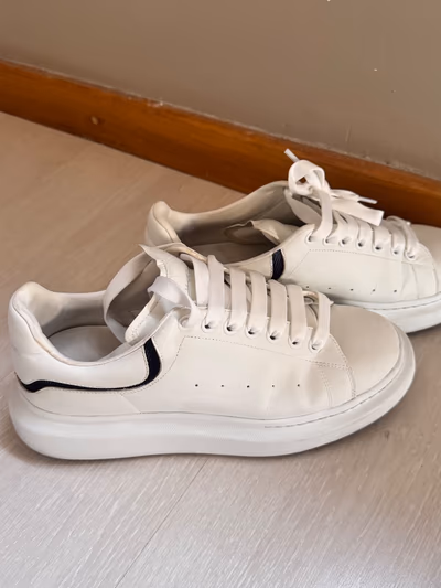 Alexander Mc Queen Sneakers by Alexander McQueen — pre-loved on Thrifted.mt