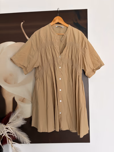 Zara tan button-down dress  by Zara — pre-loved on Thrifted.mt