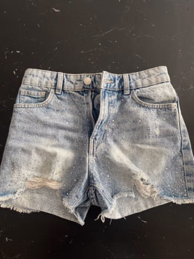 Calliope embellished denim shorts by Calliope — pre-loved on Thrifted.mt
