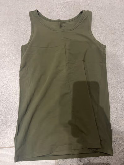 Olive green cotton tank top — pre-loved on Thrifted.mt