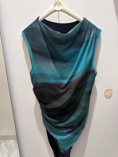 Abstract print cowl neck bodysuit by SHEIN — pre-loved on Thrifted.mt