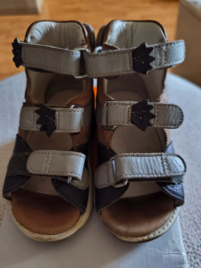 Memo orthopaedic children sandals by Memo — pre-loved on Thrifted.mt