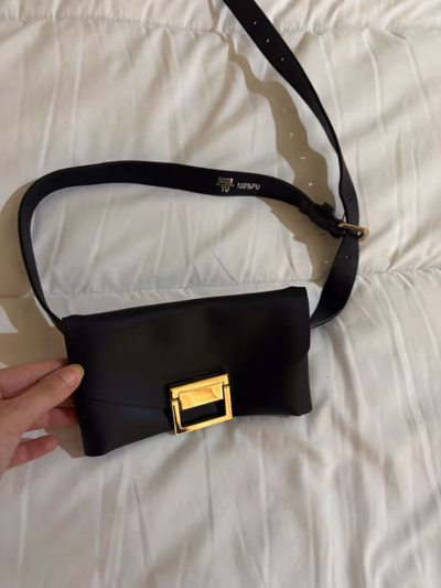 Black Faux Leather Belt Bag — pre-loved on Thrifted.mt