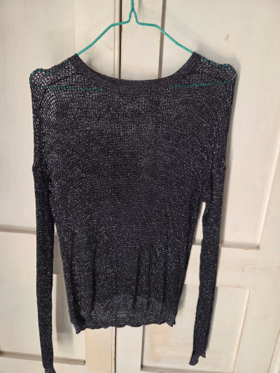 Black Metallic Open Knit Jumper by Sisley — pre-loved on Thrifted.mt