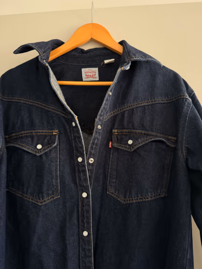 Levi's Dark Wash Denim Shirt/Jacket by Levi's — pre-loved on Thrifted.mt