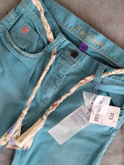 Mexx Kids Skinny Leg Jeans by Mexx — pre-loved on Thrifted.mt