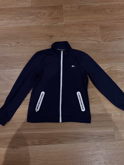 Giacca sportiva con zip "Only Play" by Only Play — pre-loved on Thrifted.mt