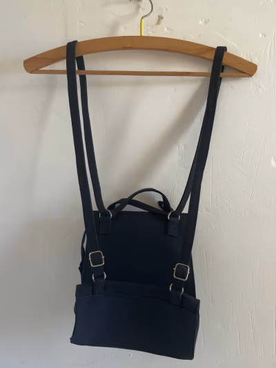 Black Adjustable Backpack/Purse — pre-loved on Thrifted.mt