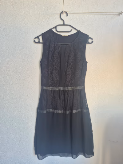 Black lace detail sleeveless dress by Intimissimi — pre-loved on Thrifted.mt