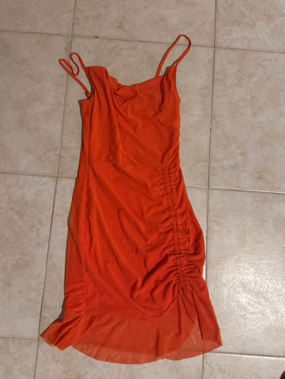 Orange ruched mesh mini dress — pre-loved on Thrifted.mt