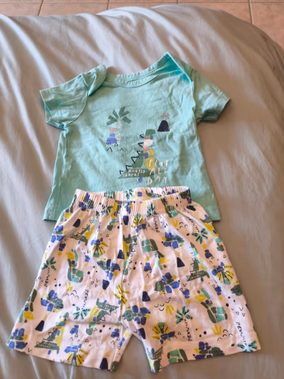 Baby boy dinosaur outfit set by Mothercare — pre-loved on Thrifted.mt