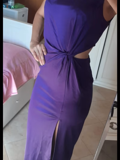 Vestido midi morado con aberturas — pre-loved on Thrifted.mt