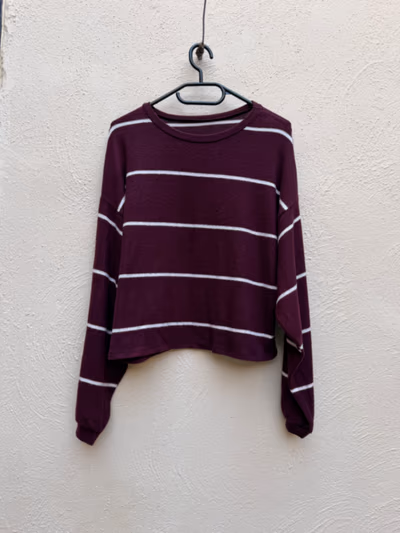 Burgundy Batwing White Striped Jumper — pre-loved on Thrifted.mt