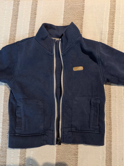 Obaibi navy zip-up jacket by Obaibi — pre-loved on Thrifted.mt
