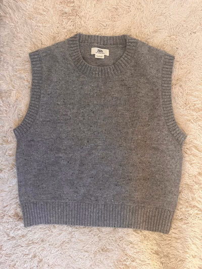Zara Grey Knit Sweater Vest L 100% wool by Zara — pre-loved on Thrifted.mt