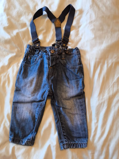Baby denim trousers with suspenders by Prenatal — pre-loved on Thrifted.mt