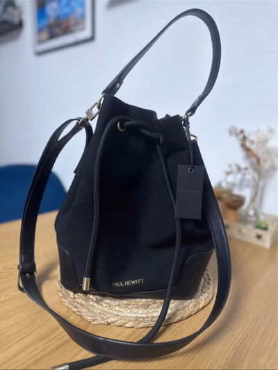 Paul Hewitt Black Bucket Bag by Paul Hewitt — pre-loved on Thrifted.mt