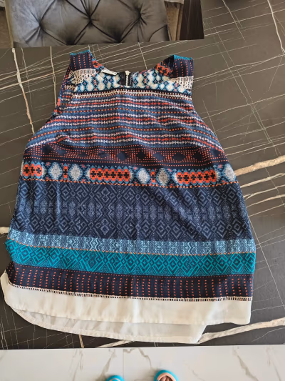 Tribal Print Sleeveless Blouse — pre-loved on Thrifted.mt