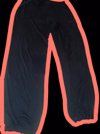 - Black LA Gear Cuffed Jogger Sweatpants - Size UK 8 / S by Black LA Gear — pre-loved on Thrifted.mt