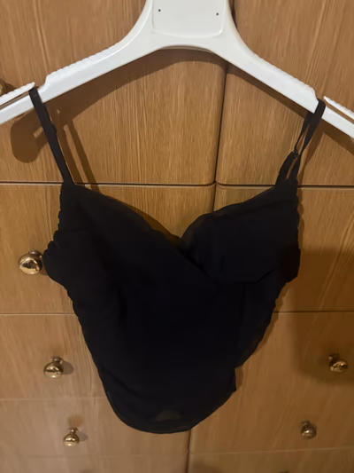 Black ruched camisole top — pre-loved on Thrifted.mt
