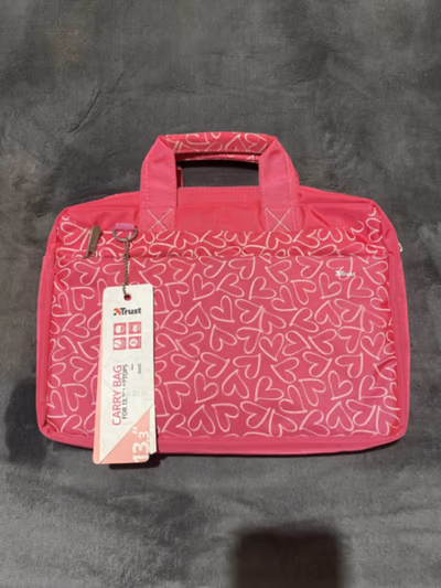 Pink heart pattern laptop bag by Trust — pre-loved on Thrifted.mt