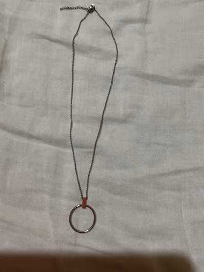 Silver Ring Pendant Chain Necklace — pre-loved on Thrifted.mt