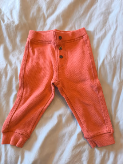 Sfera Ribbed Baby Leggings by Sfera — pre-loved on Thrifted.mt