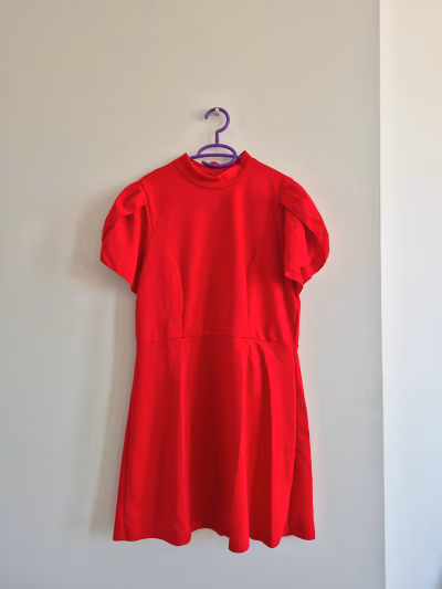 Red mock neck mini dress — pre-loved on Thrifted.mt