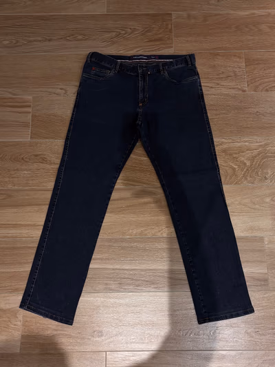 Paul and Shark dark jeans by Paul & Shark — pre-loved on Thrifted.mt