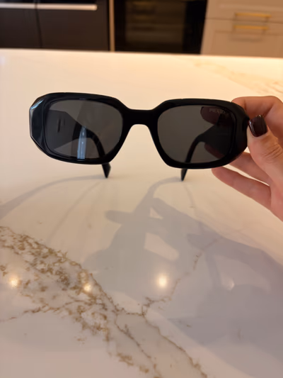 Prada Black Rectangular Sunglasses by Prada — pre-loved on Thrifted.mt