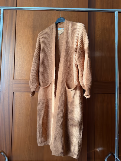 Candida Brown Knit Cardigan — pre-loved on Thrifted.mt