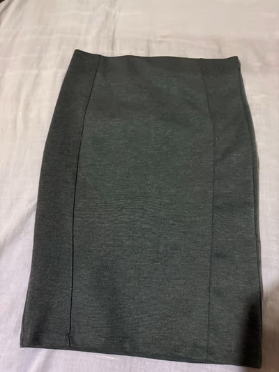 Dark grey slim pencil skirt