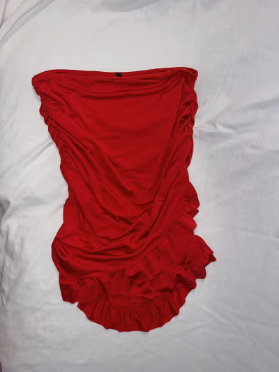 Red Ruched Skirt — pre-loved on Thrifted.mt