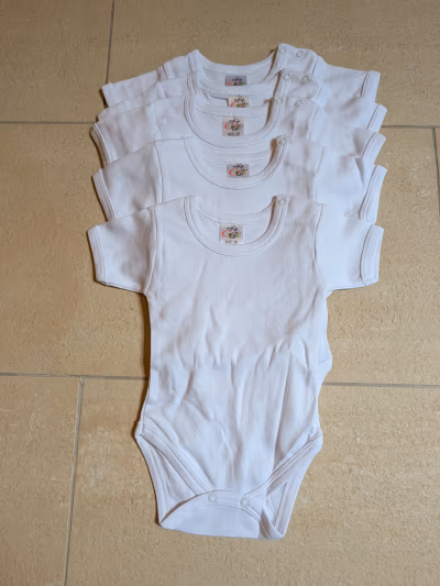 New - Set of baby bodysuits for a newborn by C&Z Baby — pre-loved on Thrifted.mt