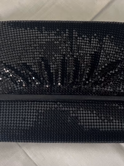 Black Shimmering Evening Clutch Bag by Shilton — pre-loved on Thrifted.mt