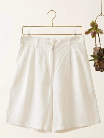 United Colors of Benetton Pleated Shorts by United Colors of Benetton — pre-loved on Thrifted.mt